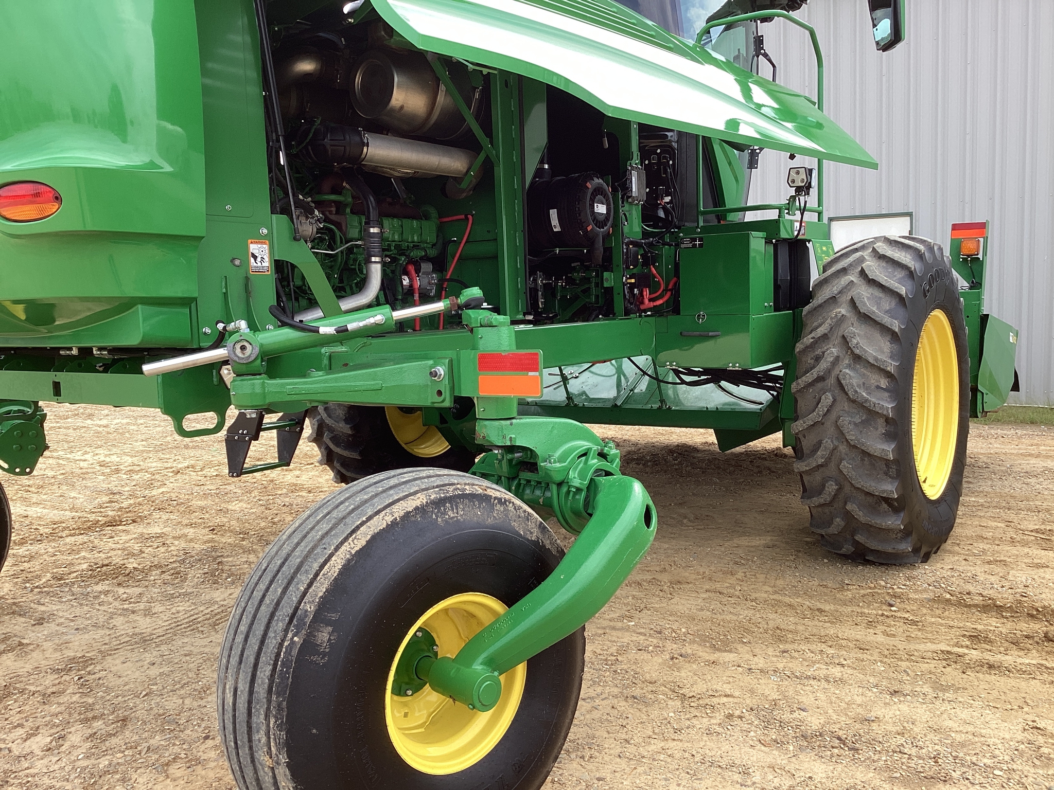 2023 John Deere W235R Image 42