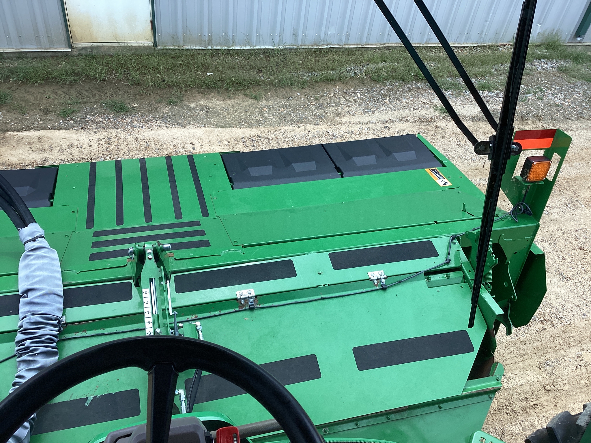 2023 John Deere W235R Image 25