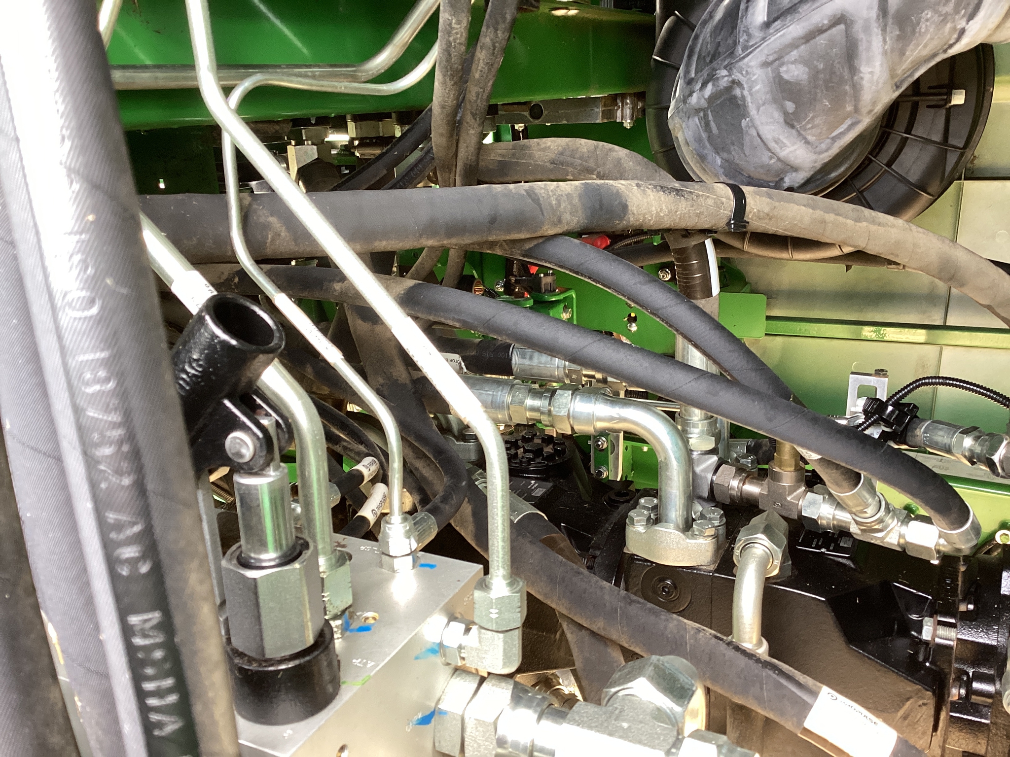 2023 John Deere W235R Image 48