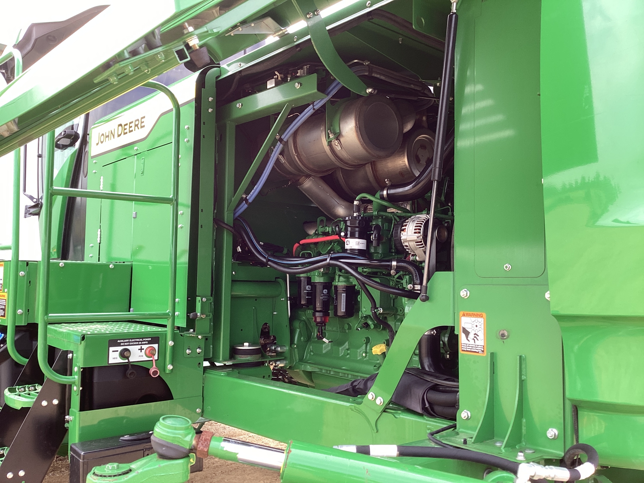 2023 John Deere W235R Image 46