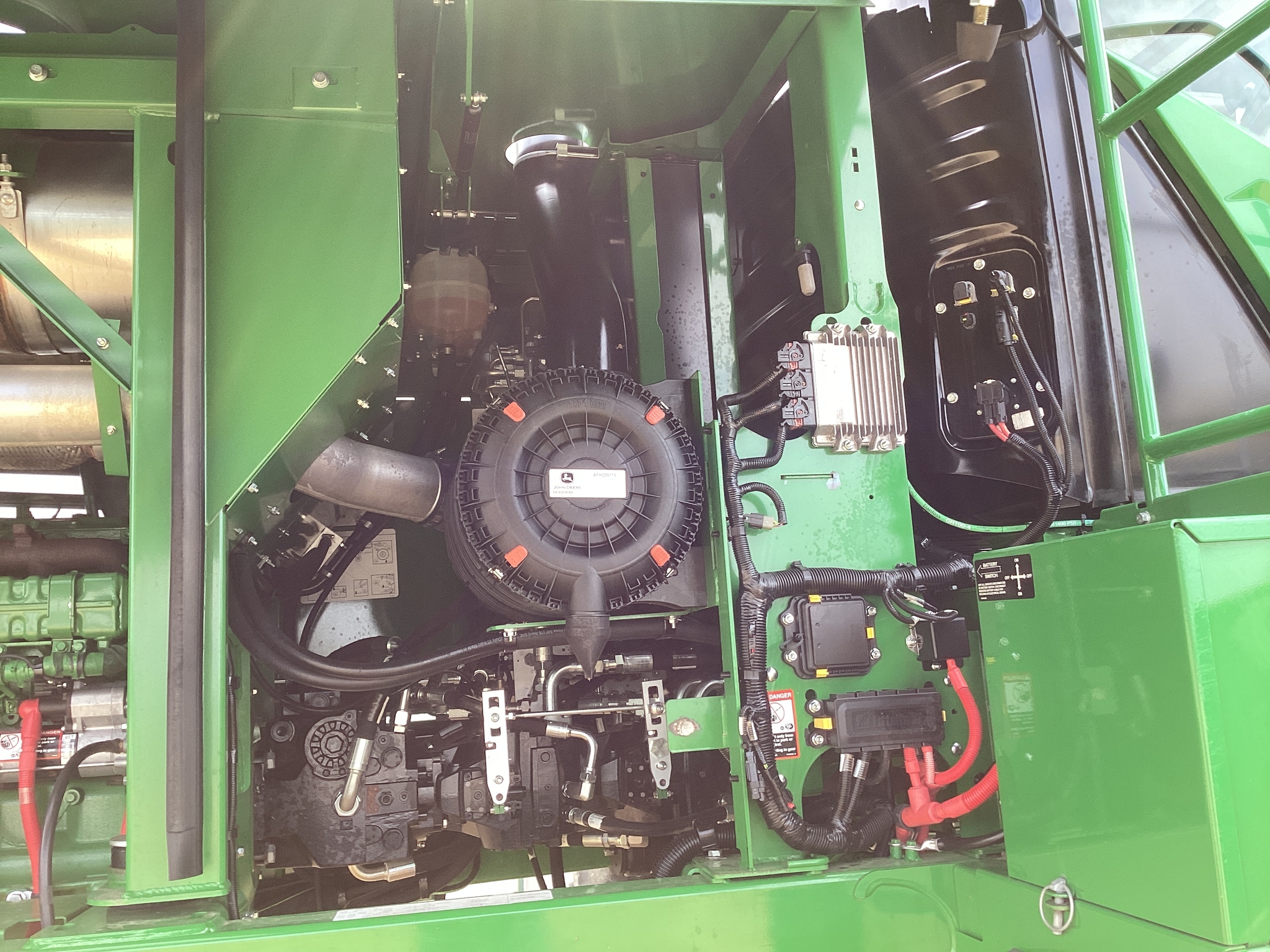 2023 John Deere W235R Image 47