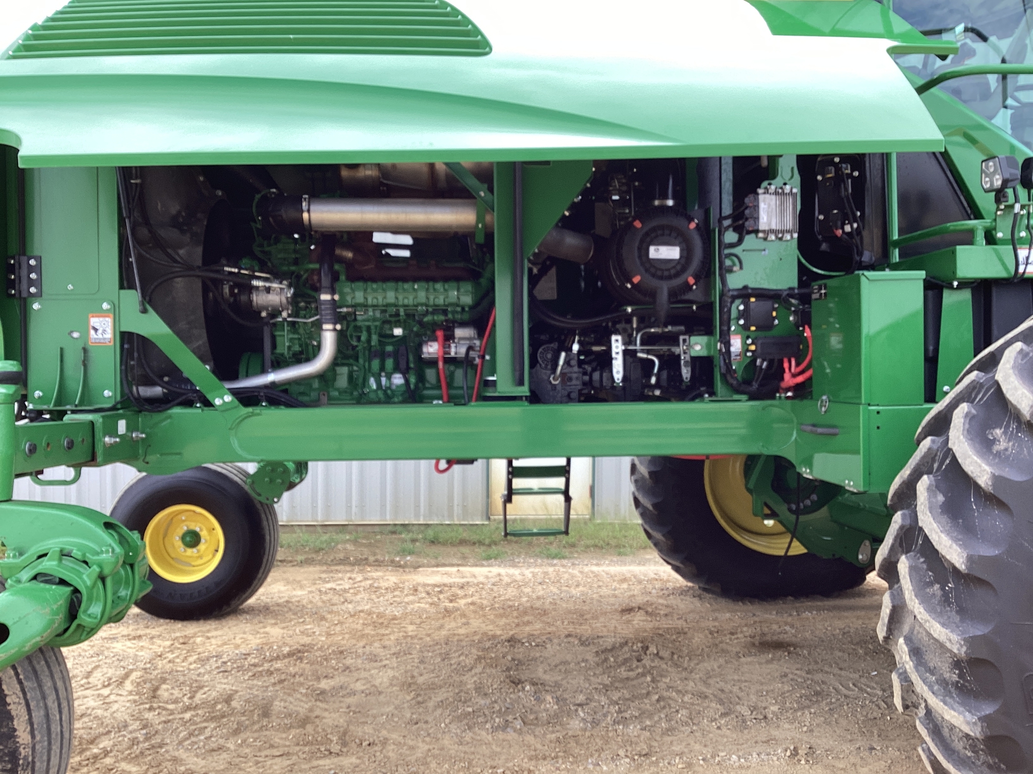 2023 John Deere W235R Image 43