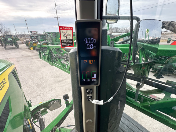 2025 John-Deere 412R