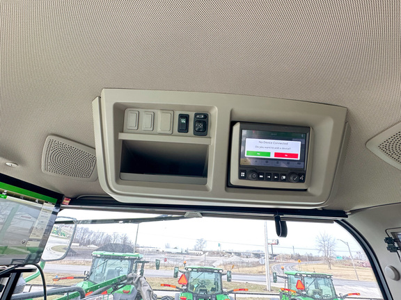 2025 John-Deere 412R