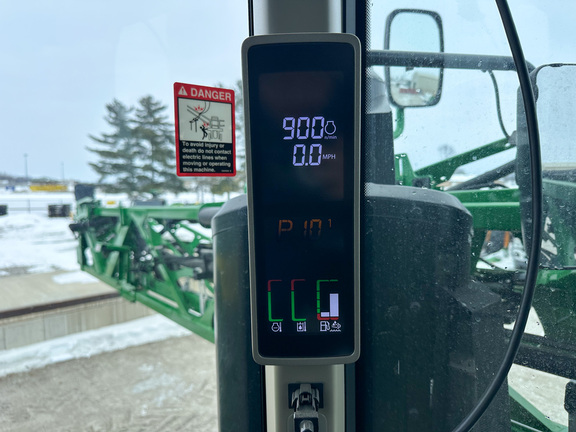 2025 John-Deere 412R