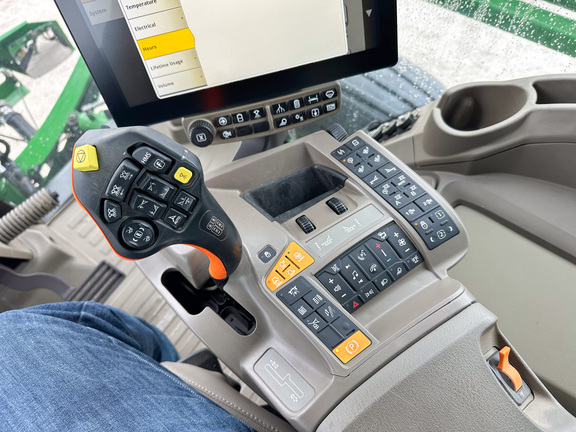 2025 John-Deere 412R