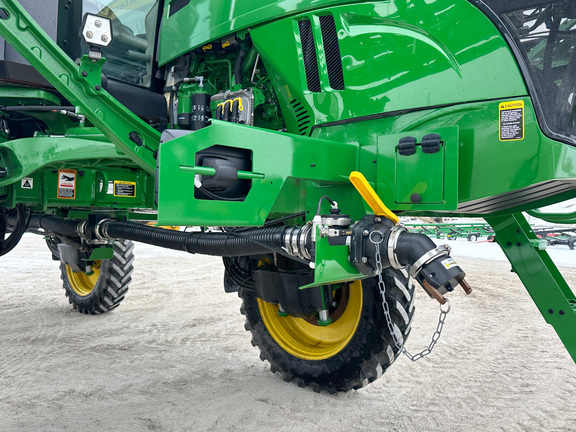 2025 John-Deere 412R