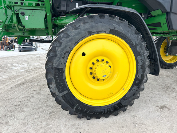 2025 John-Deere 412R