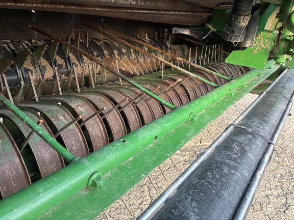 2025 John Deere 561M (9th thumbnail)
