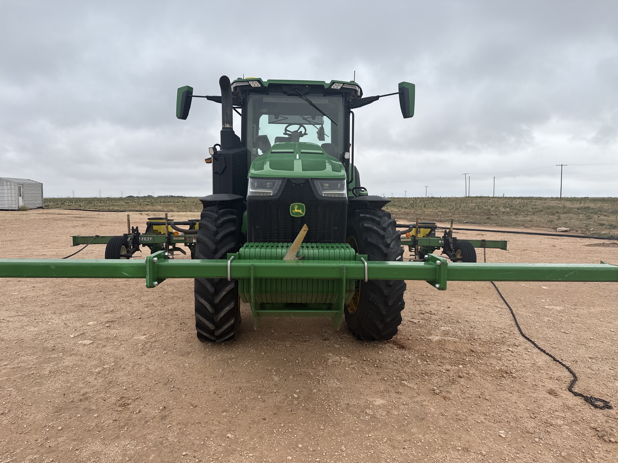 2020 John Deere 8R 230 Image 4
