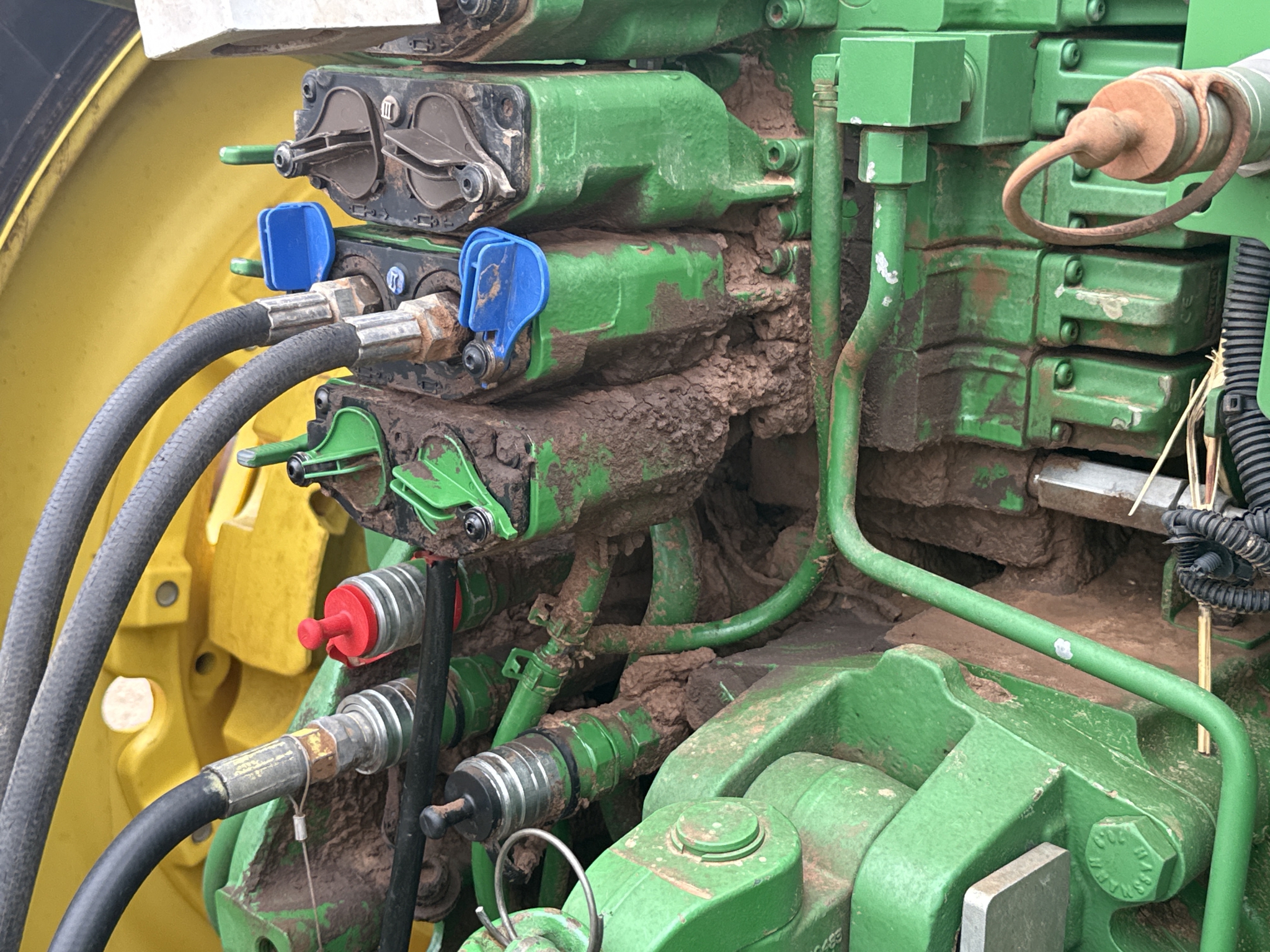 2020 John Deere 8R 230 Image 26