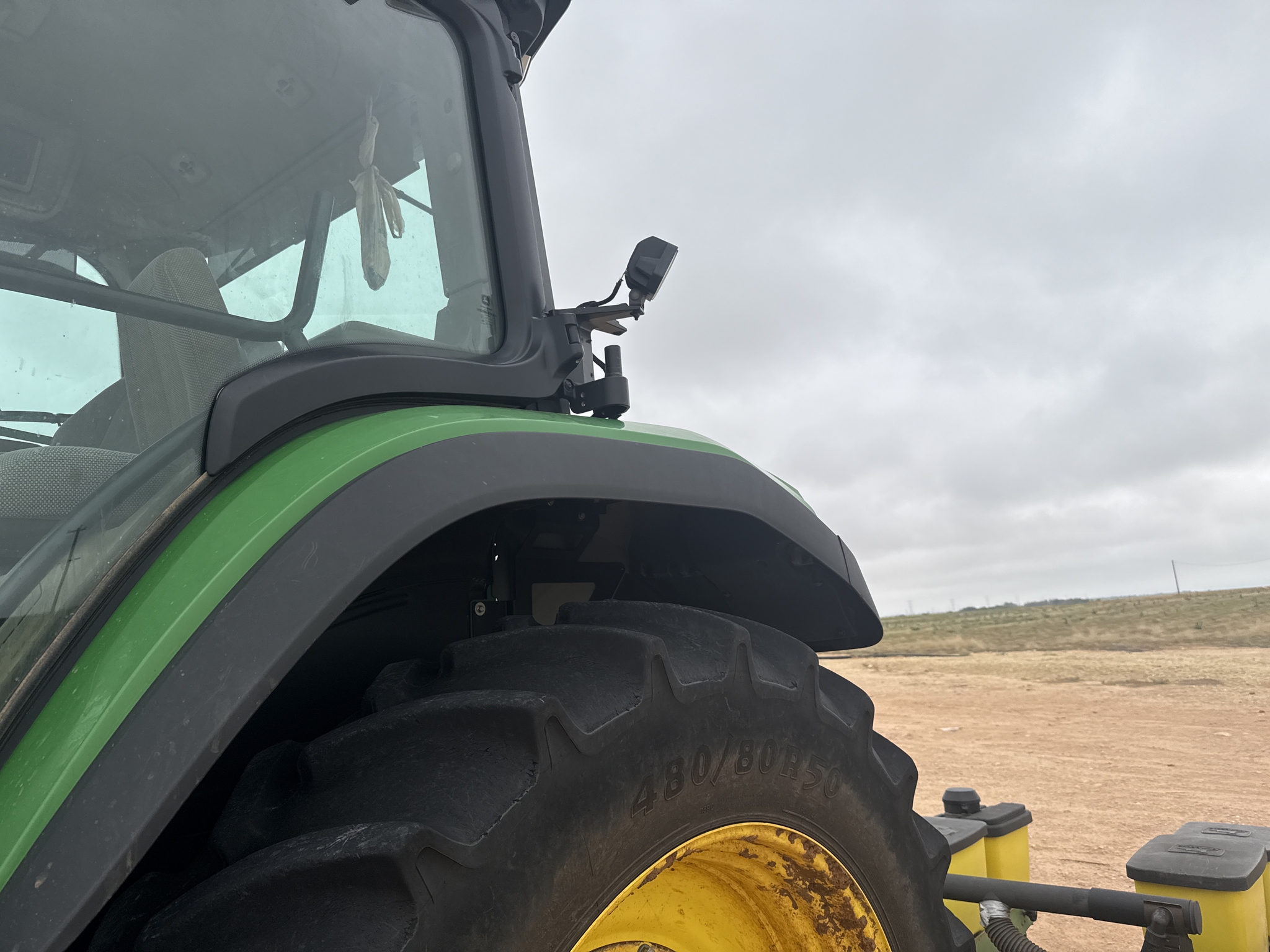2020 John Deere 8R 230 Image 23