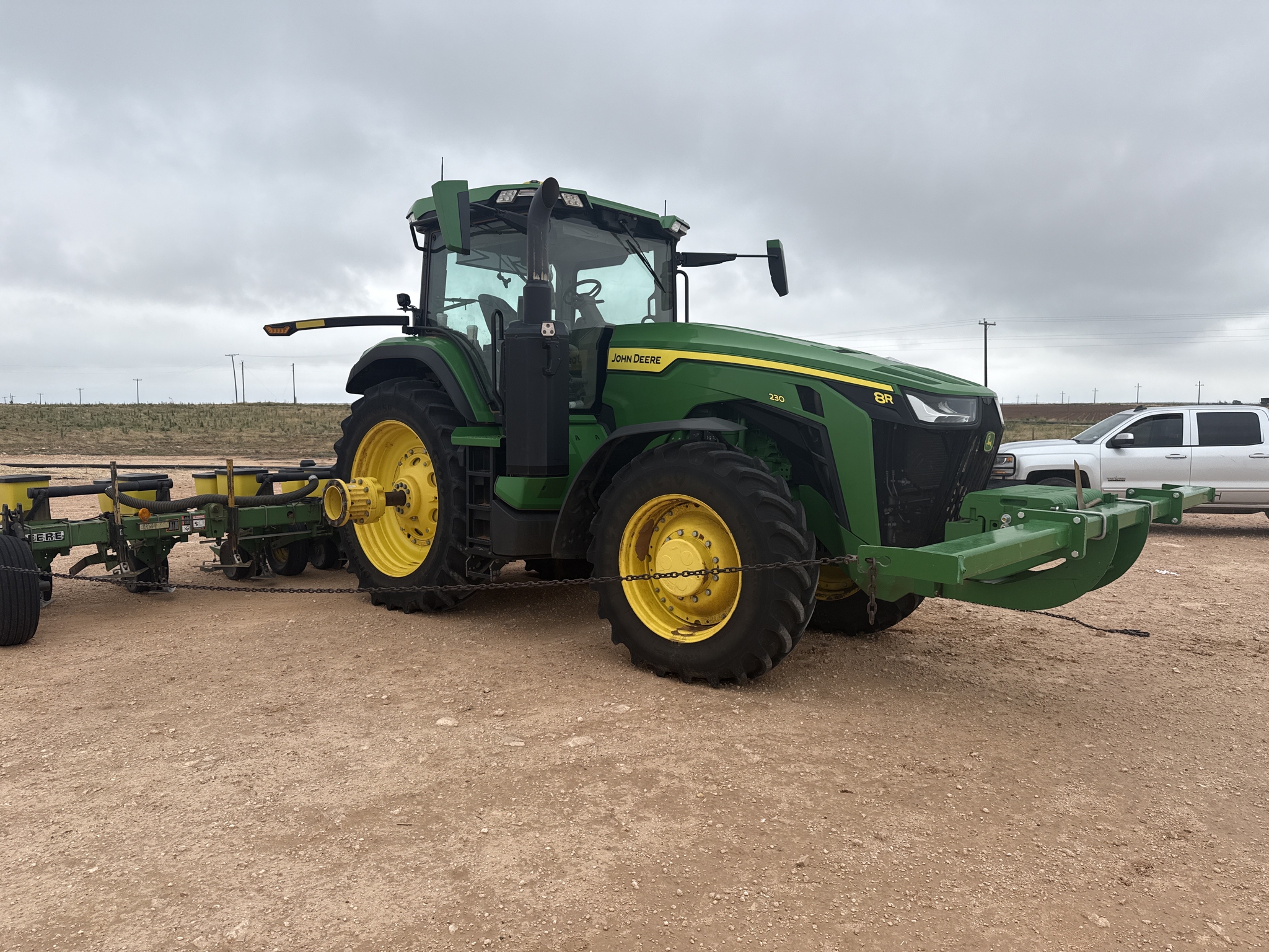 2020 John Deere 8R 230 Image 5