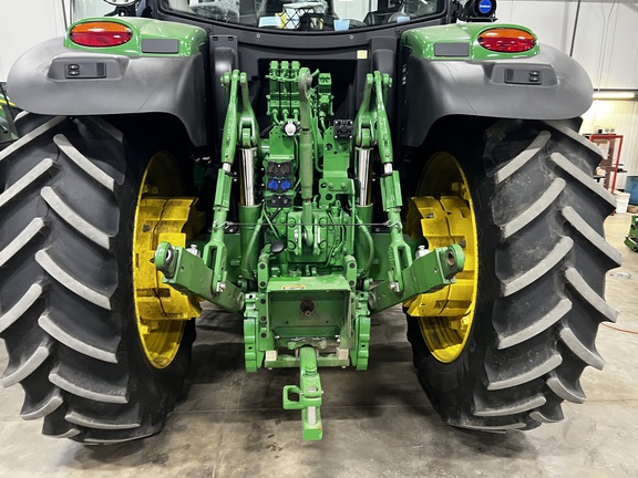 2025 John Deere 6R 175 - Photo17