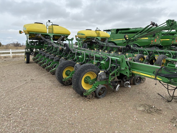 2009 John Deere 1770NT CCS (2nd thumbnail)