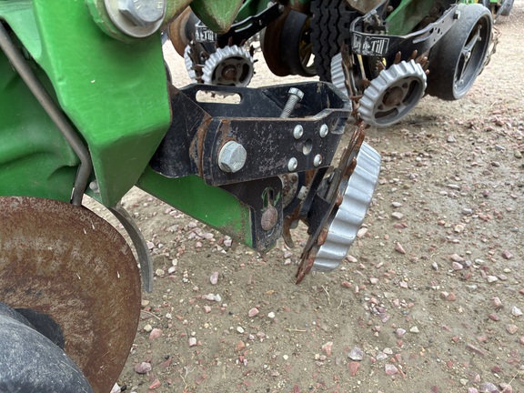 2009 John Deere 1770NT CCS (6th thumbnail)