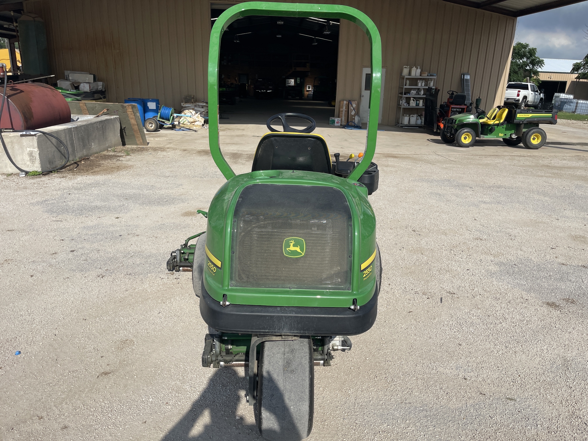 2022 John Deere 2550 Image 8