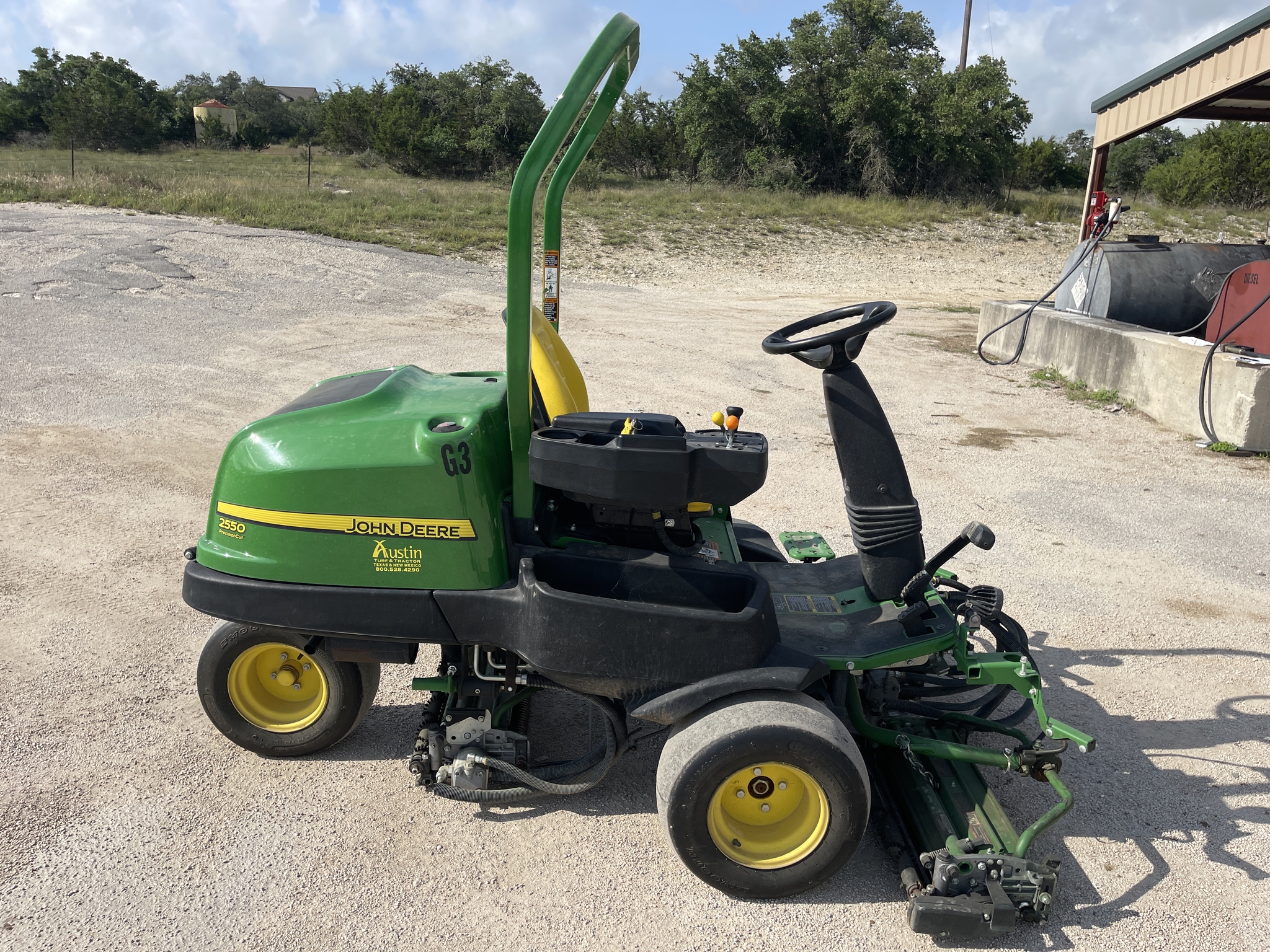 2022 John Deere 2550 Image 6