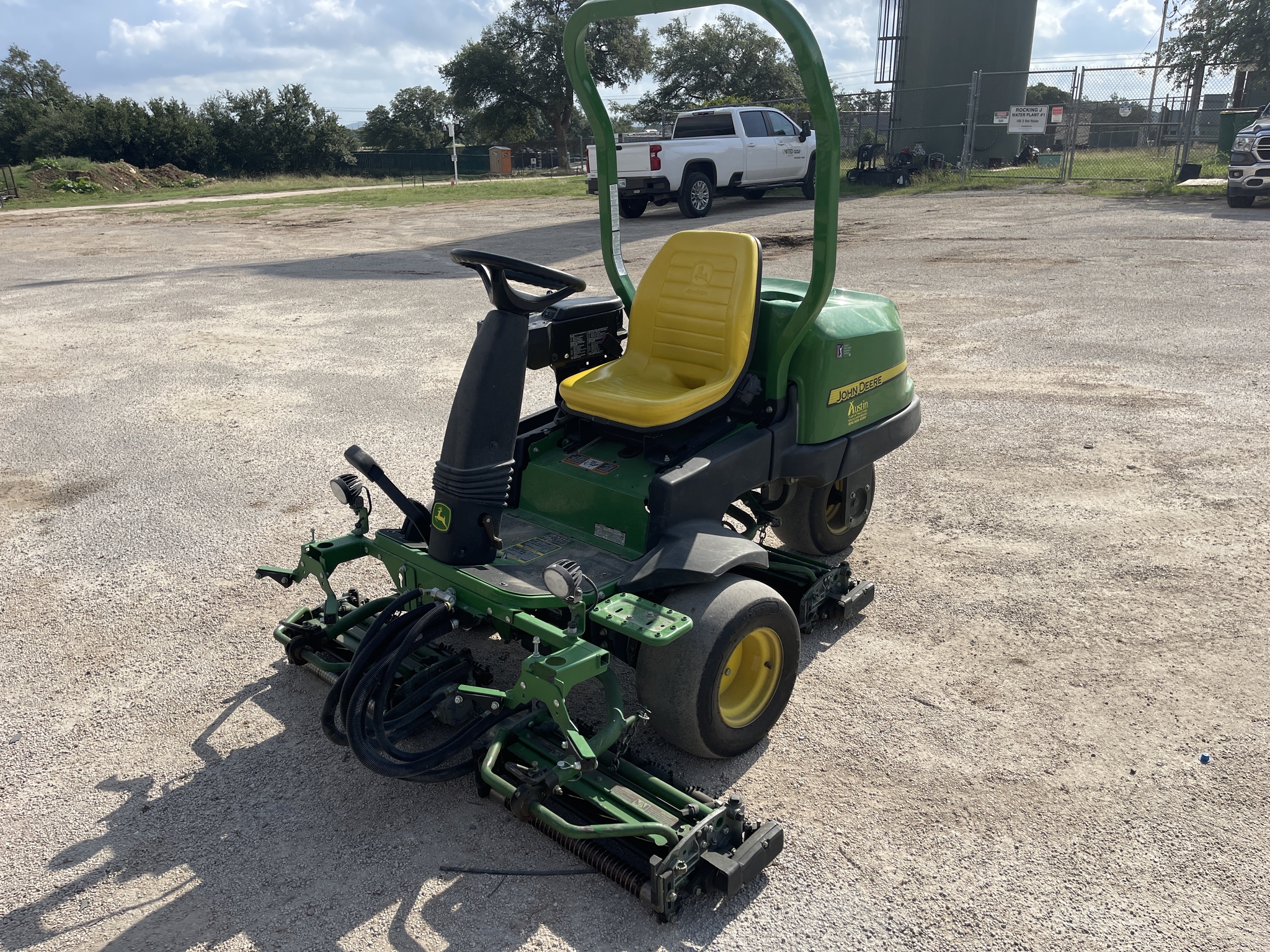 2022 John Deere 2550 Image 3