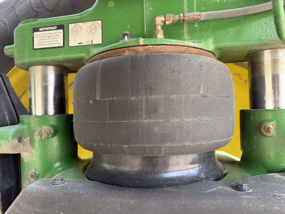 2024 John Deere 616R - Photo17
