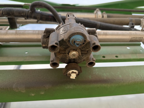 2024 John Deere 616R - Photo30