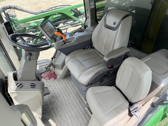 2024 John Deere 616R - Photo39