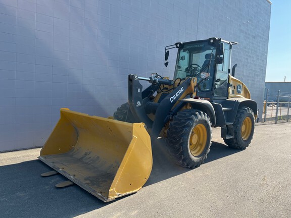 Photo of a 2023 John Deere 344L