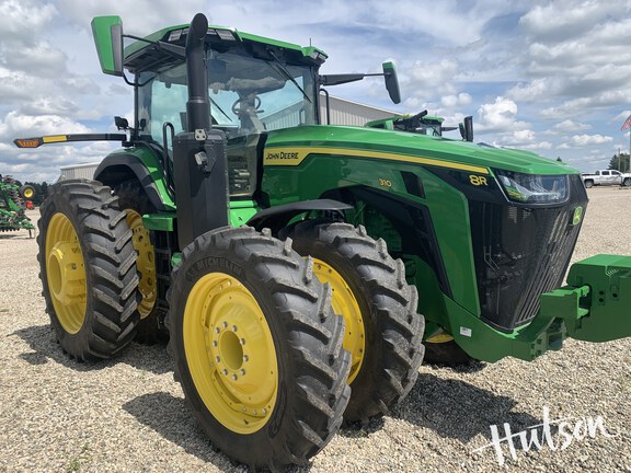 Photo of 2025 John Deere 8R 310