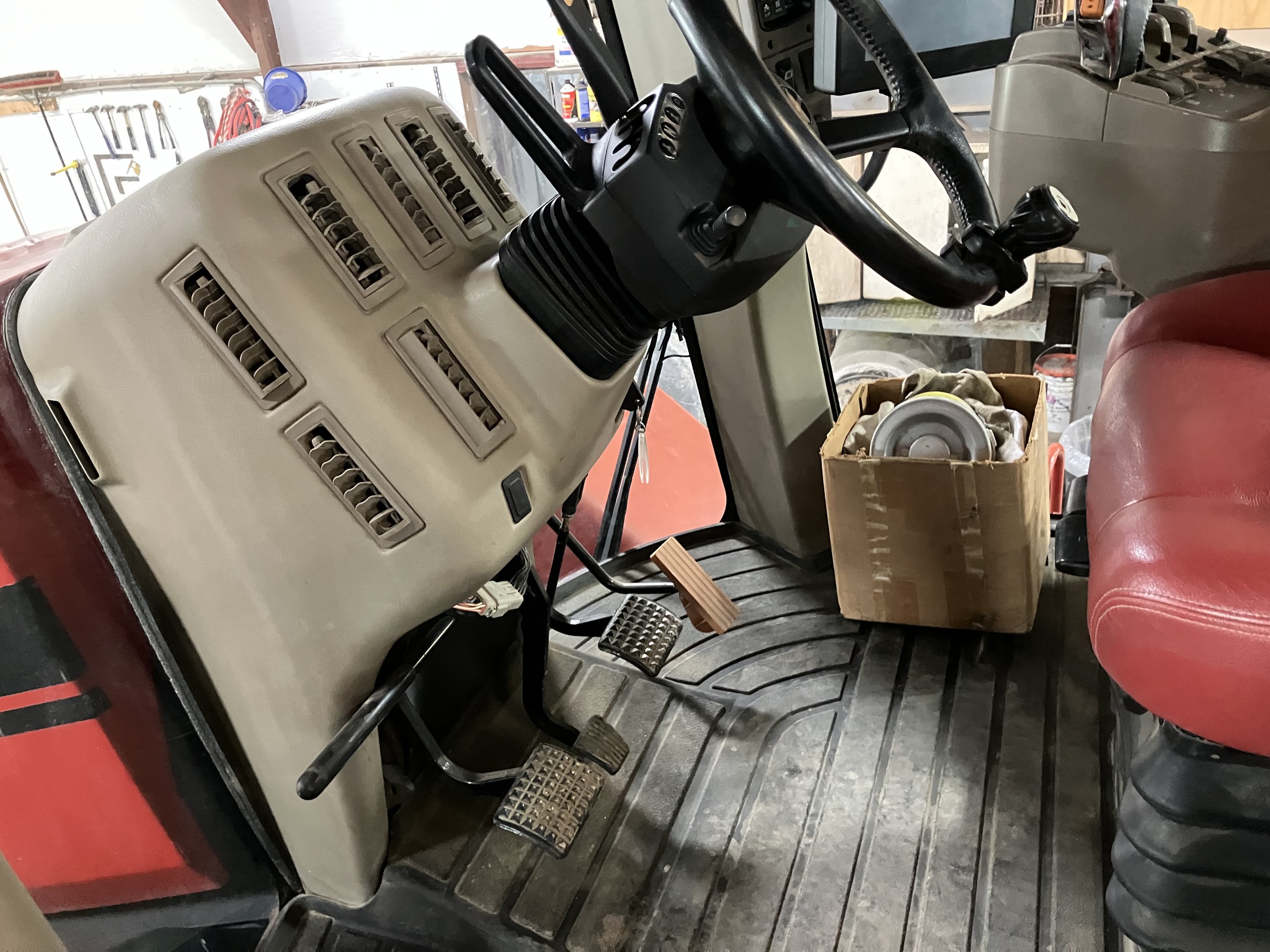 2010 Case IH Steiger 485 Image 12
