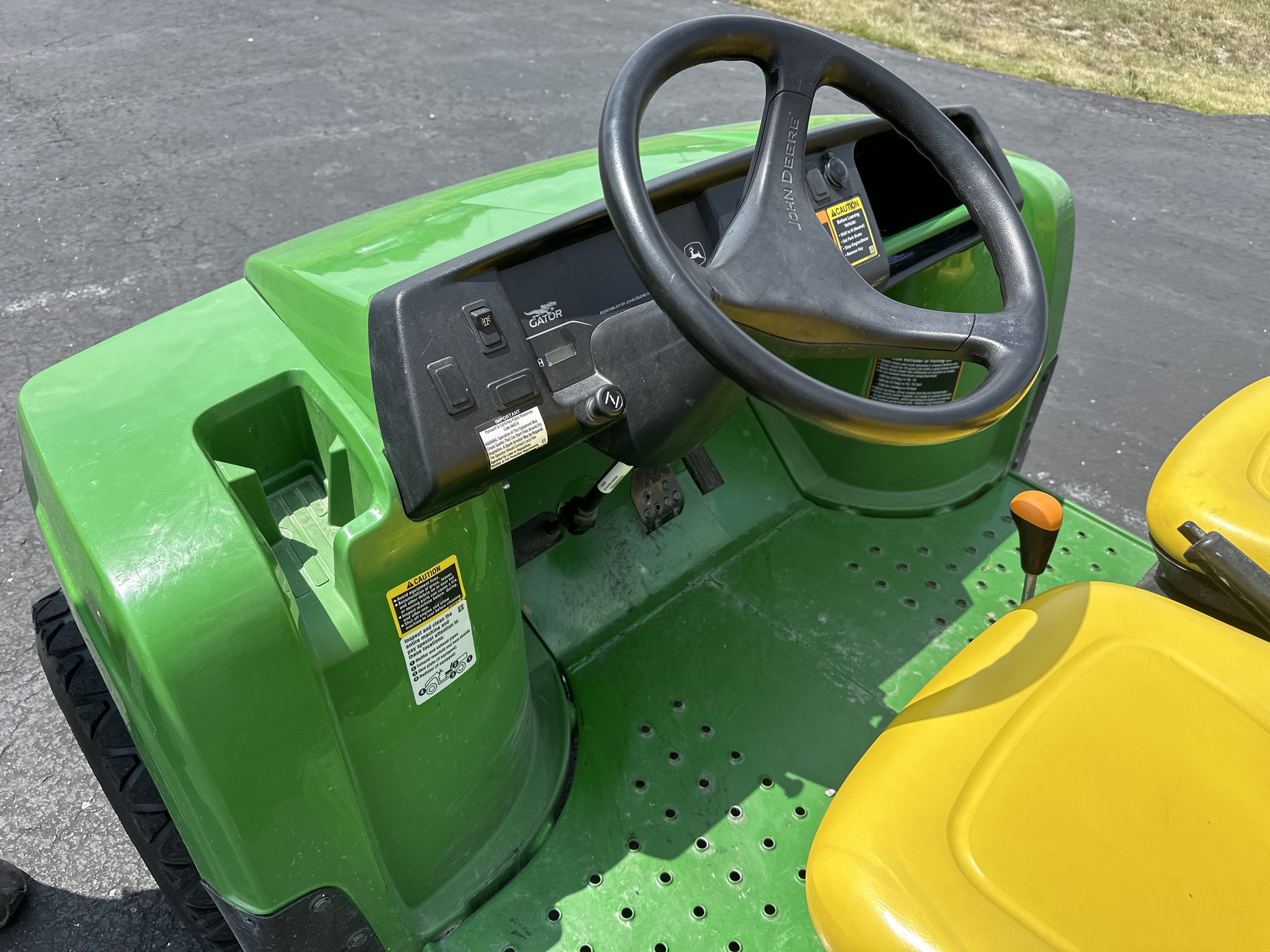 2024 John Deere TX Image 12