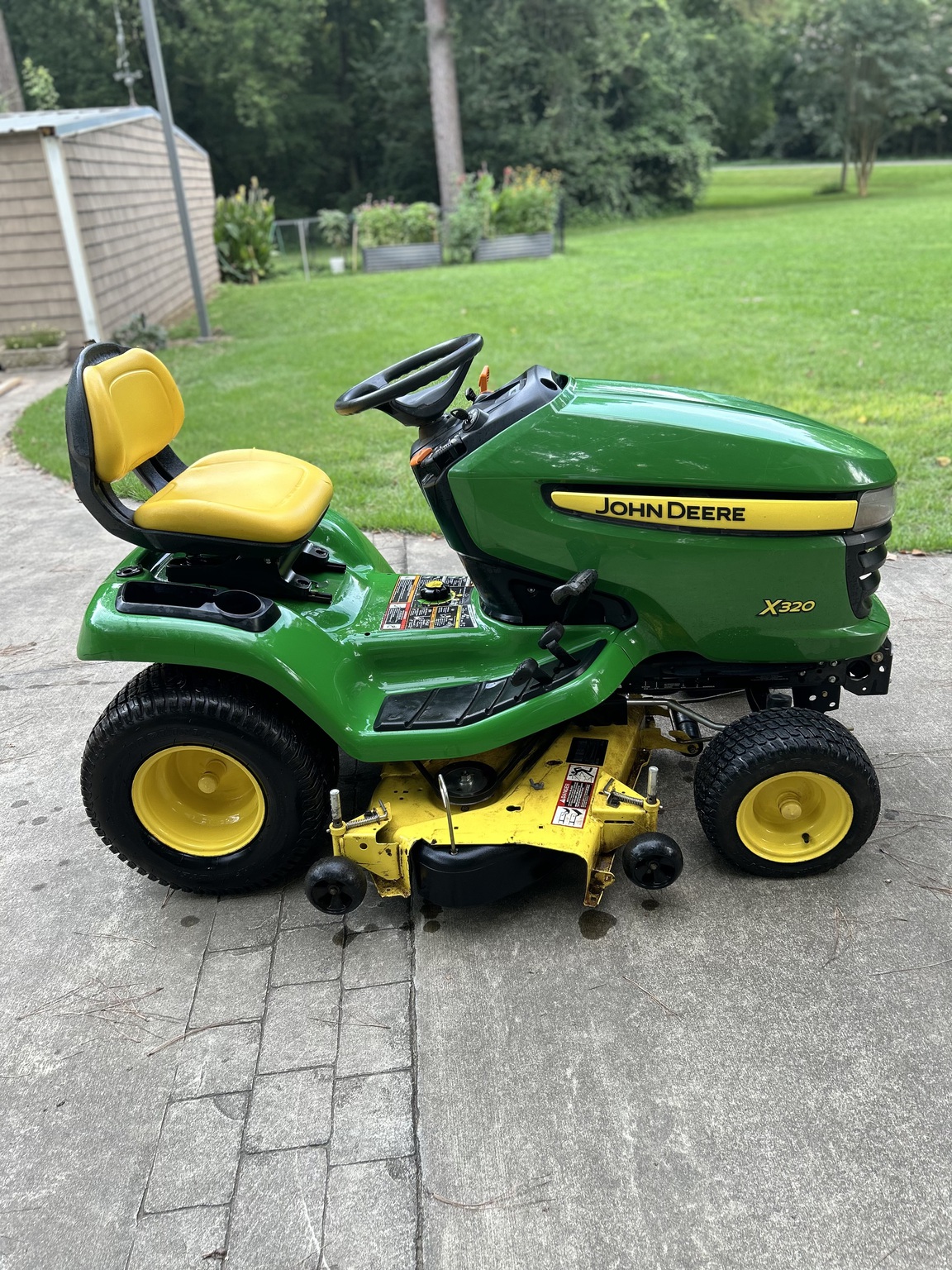 2012 John Deere X320
