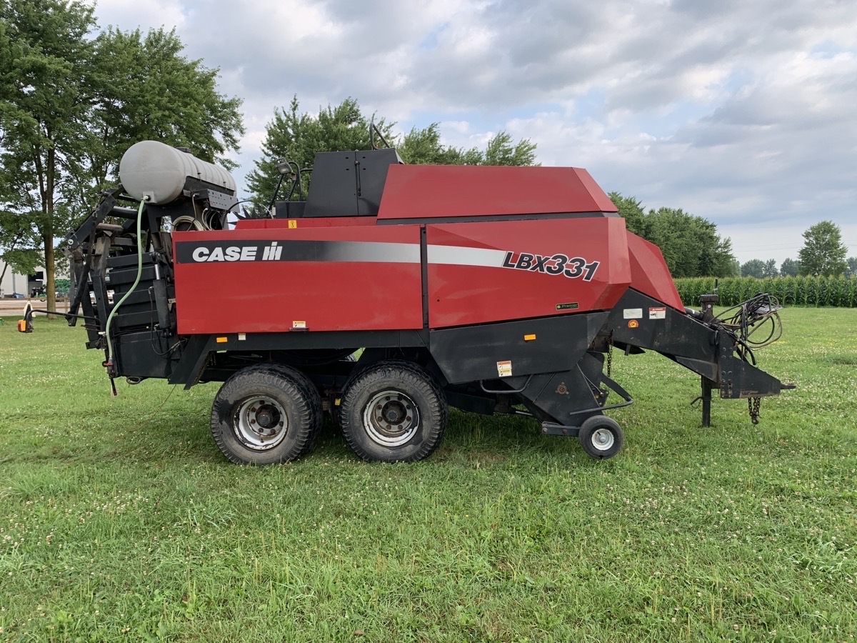 2003 Case IH LBX331 Image 5
