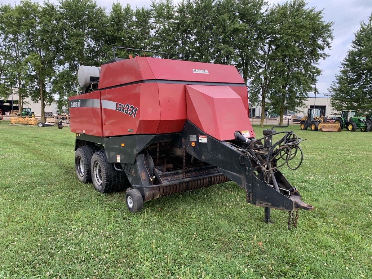 2003 Case IH LBX331 Image 4