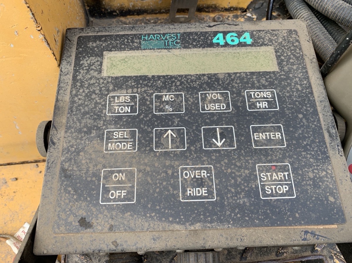 2003 Case IH LBX331 Image 10