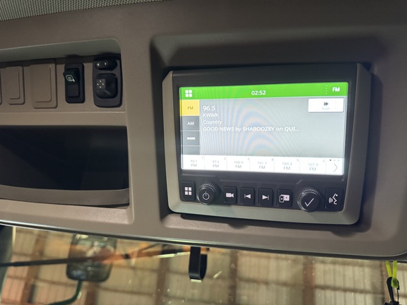 2022 John Deere 412R - Photo11