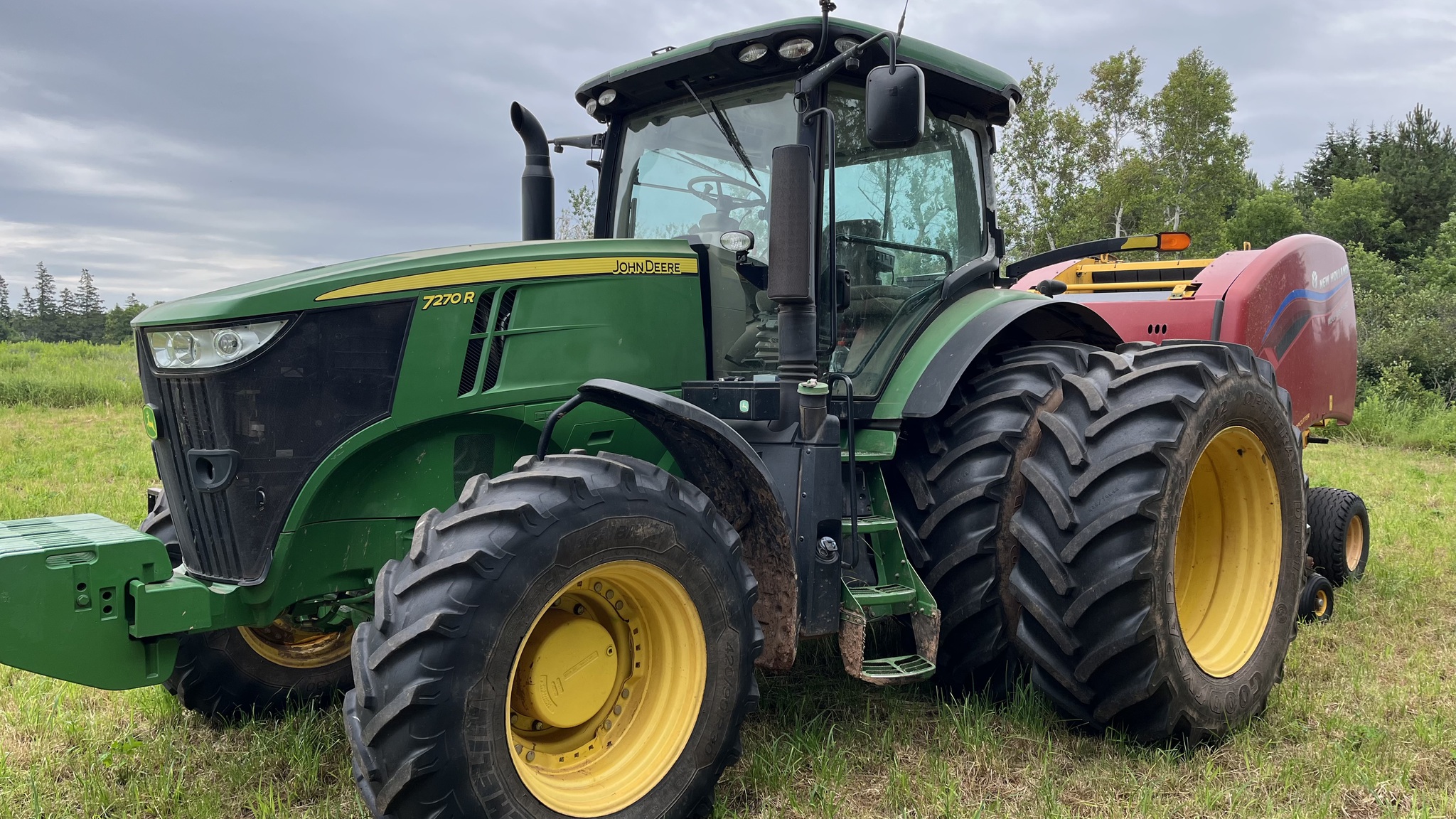 2014 John Deere 7270R Image 2