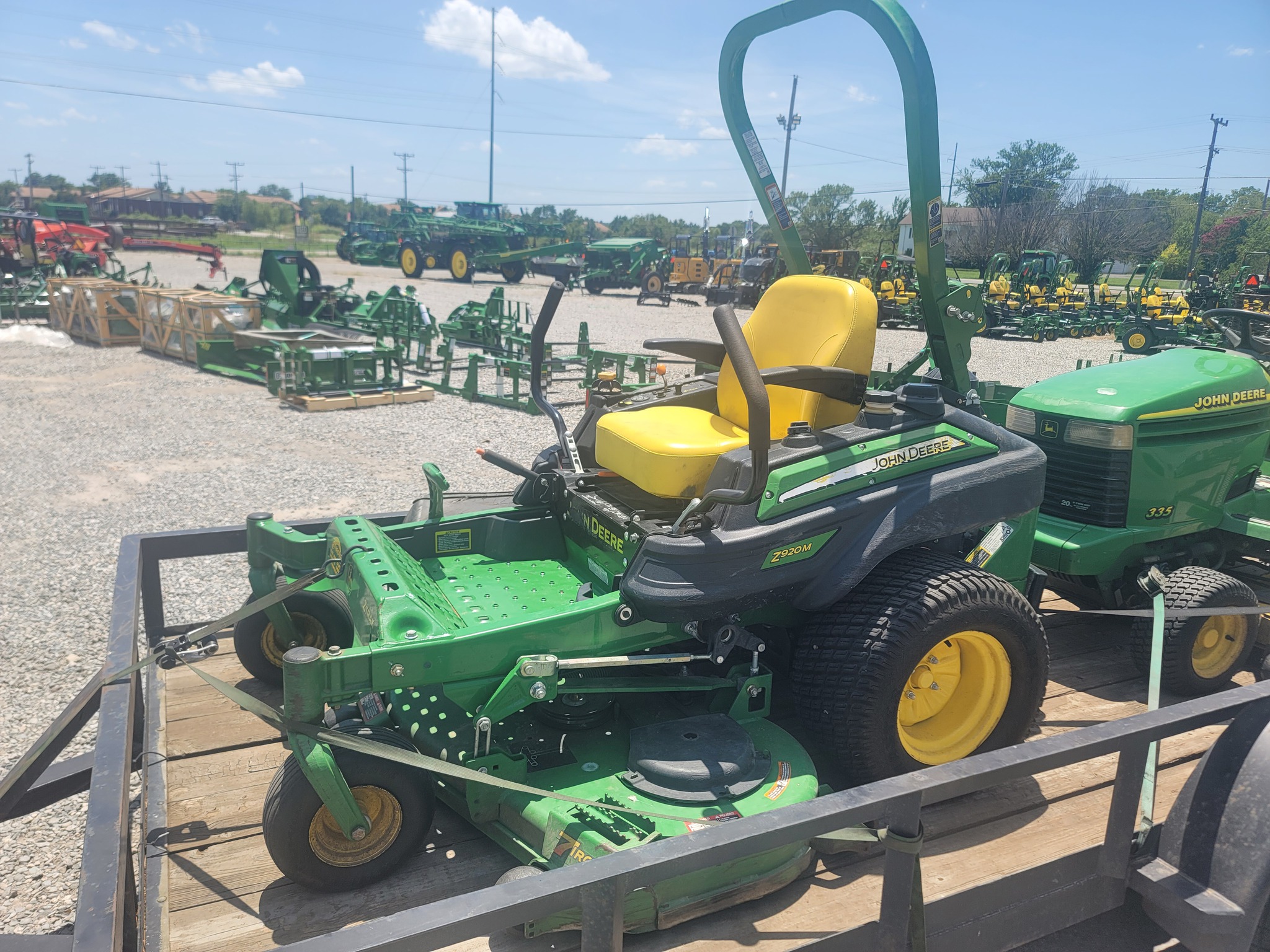 2015 John Deere Z920M Image 1