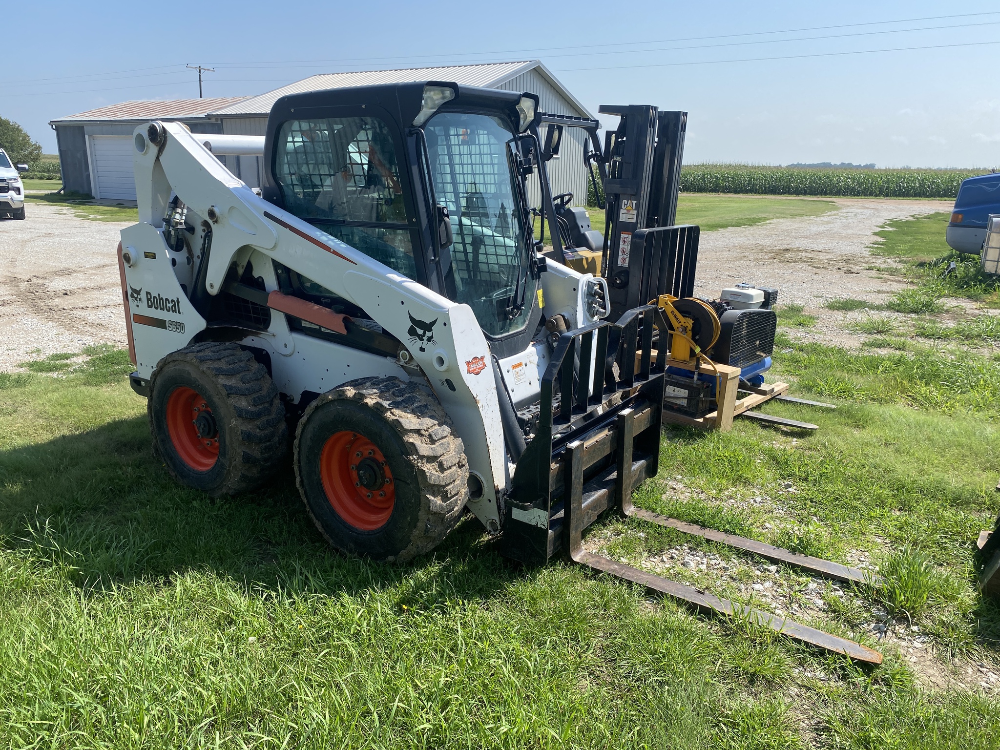 2015 Bobcat S650 Image 16