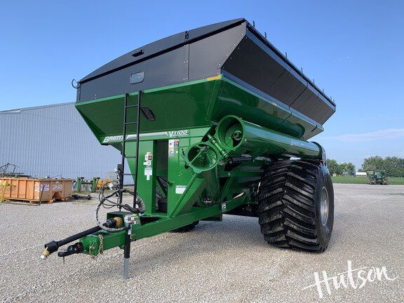 Photo of 2024 Brent V1100