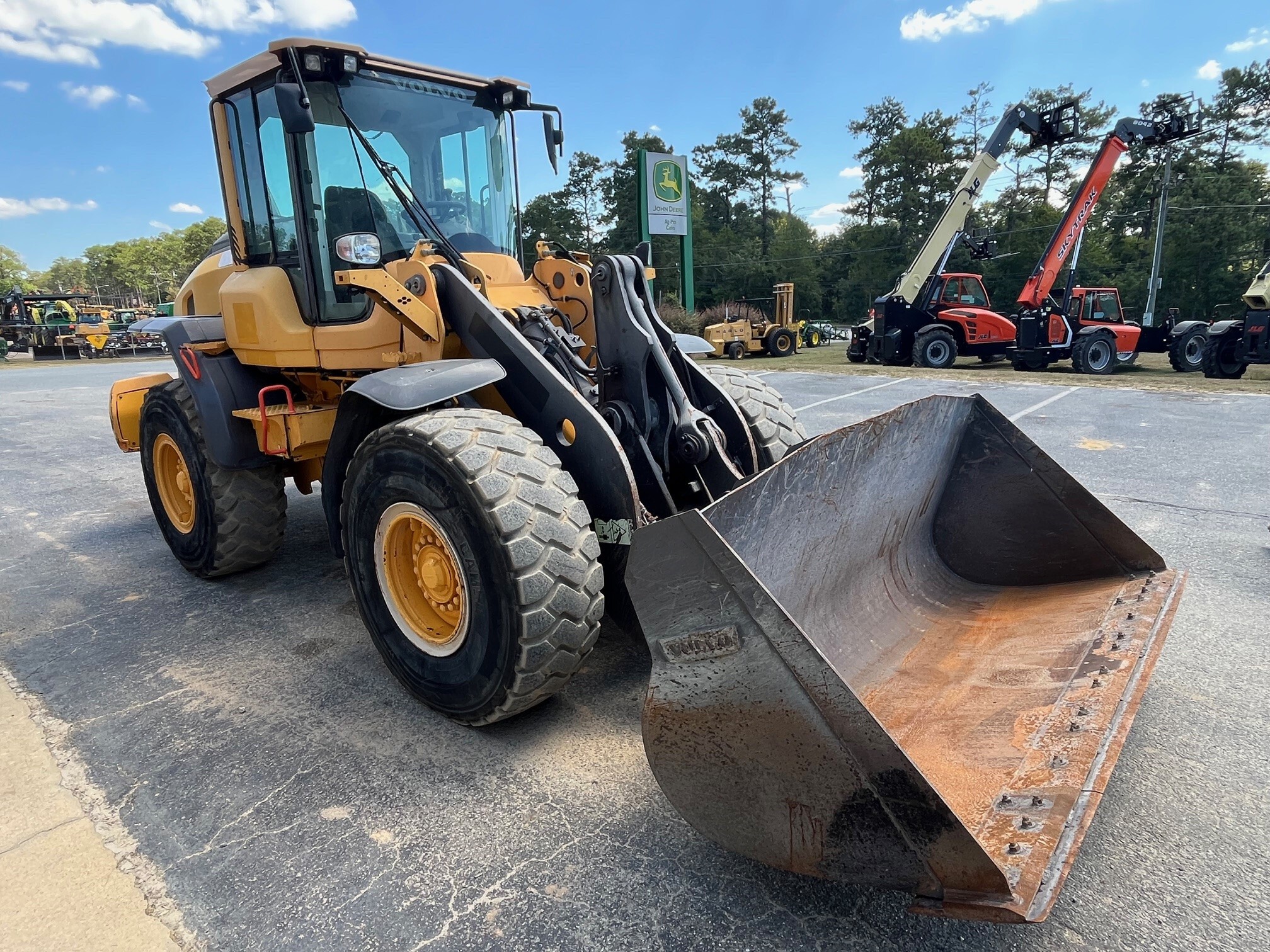 2018 Volvo L70H Image 4