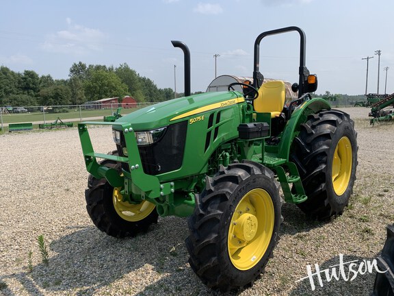 Photo of 2024 John Deere 5075E