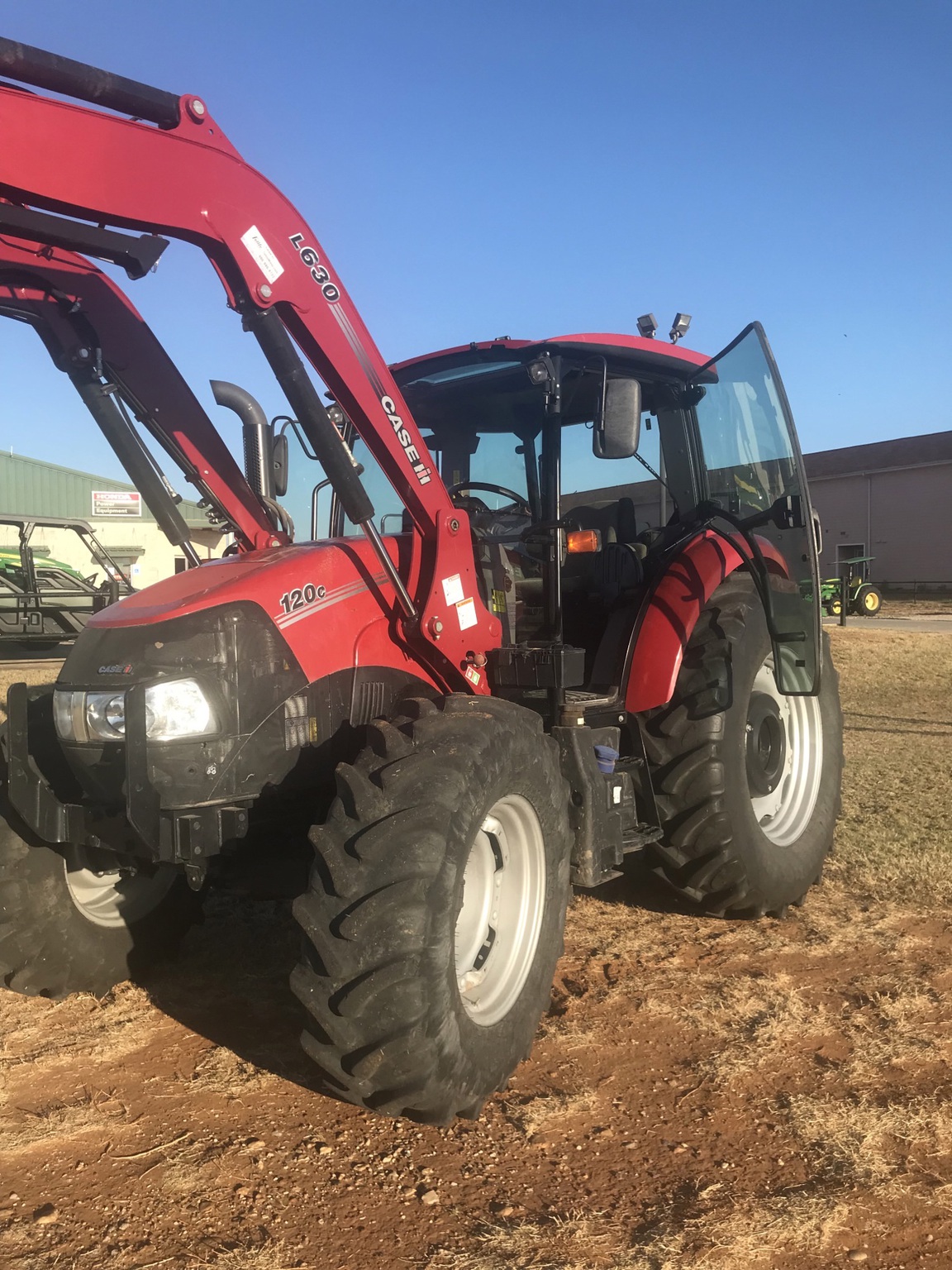 2022 Case IH Farmall 120C Image 4