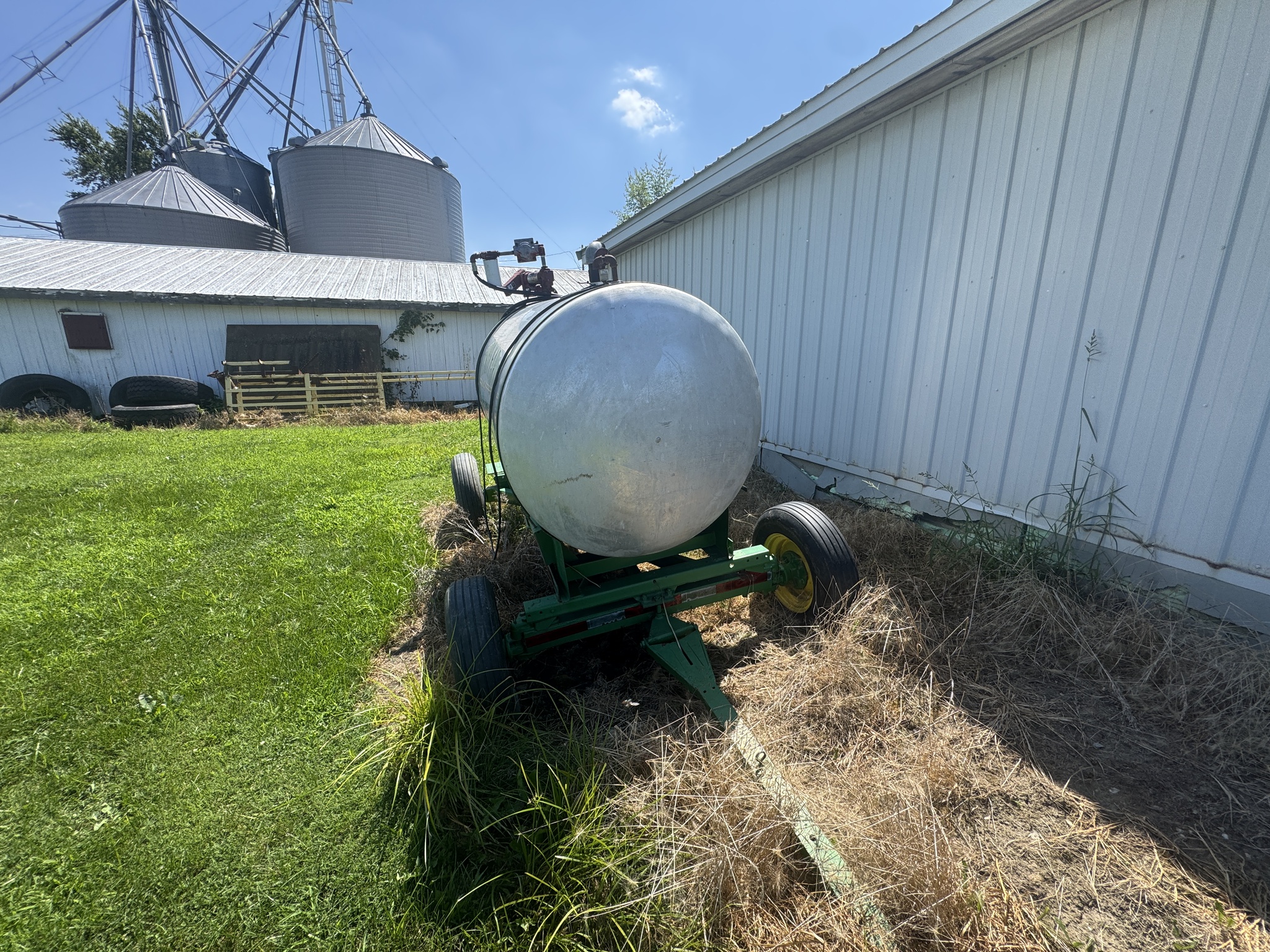 Home Made 500 Gallon  Fuel Tank on JD Running Gear Image 4