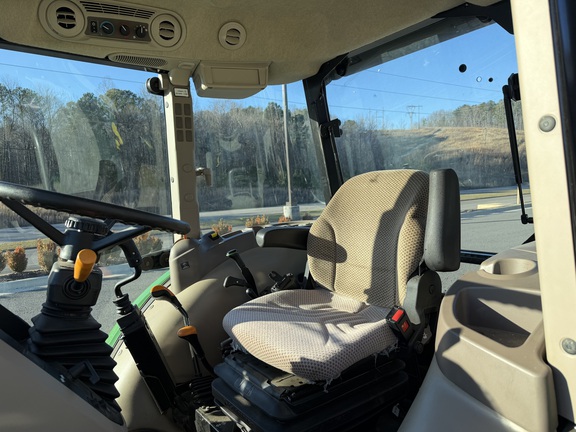 2024 John Deere 5075E