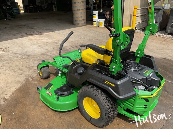 Photo of 2025 John Deere Z530M