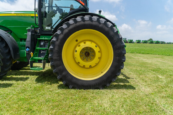 Used 2020 John Deere 8345R Row Crop Tractors at Koenig Equipment in Knightstown, IN - Photo9