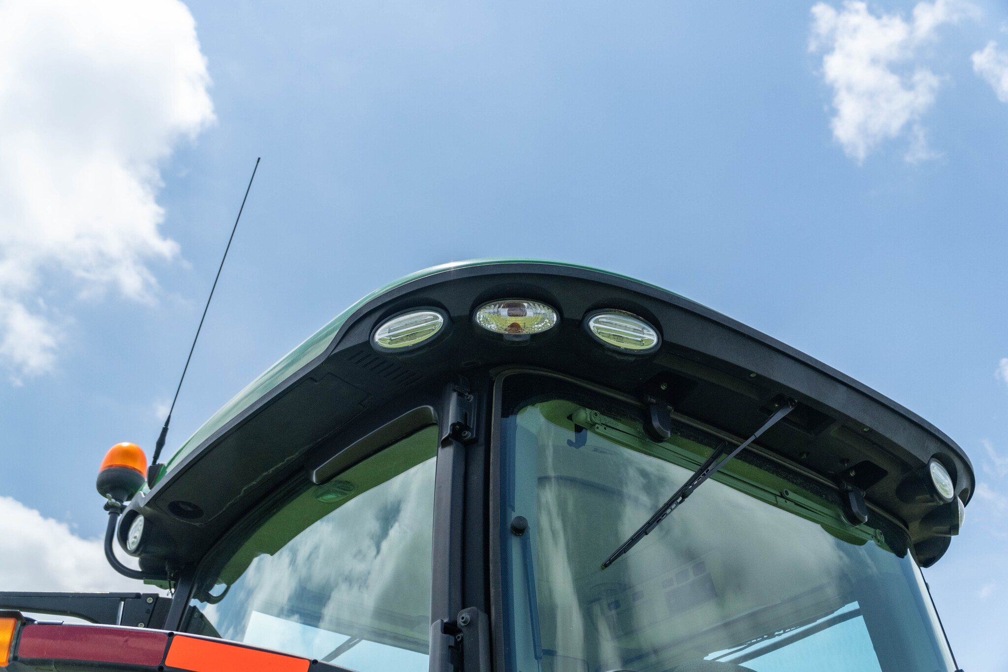 Used 2020 John Deere 8345R Row Crop Tractors at Koenig Equipment in Knightstown, IN - PhotoXL40