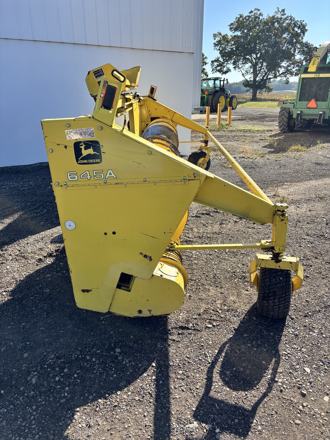 2002 John Deere 645A Image 2