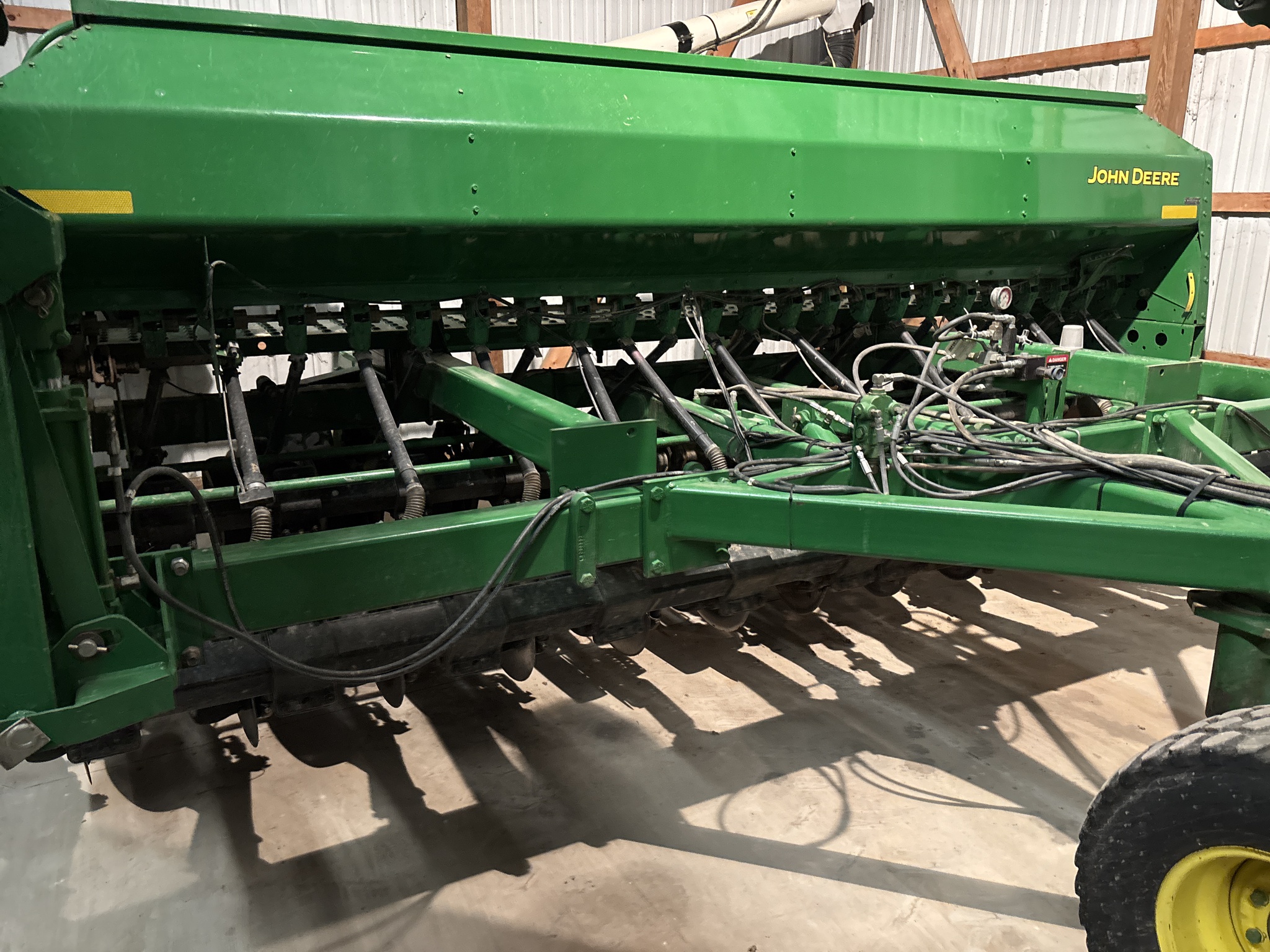 Used 2003 John Deere 1590 Box Drills at Koenig Equipment in Anna, OH - PhotoXL1