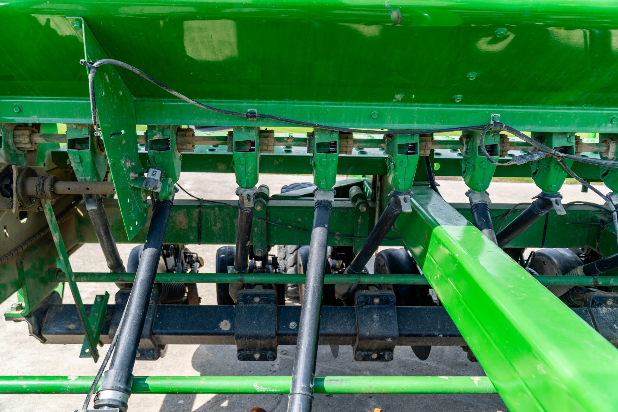 Used 2003 John Deere 1590 Box Drills at Koenig Equipment in Anna, OH - PhotoXL13